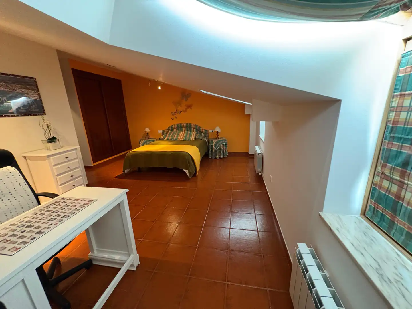 Schlafzimmer von Wohnung zur Miete in Mugardos mit Heizung und Möbliert