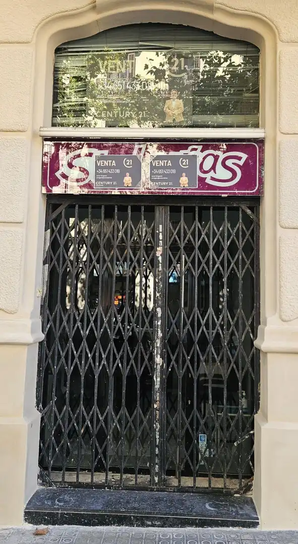 Commercial properties for sale in Barcelona  with Air Conditioner