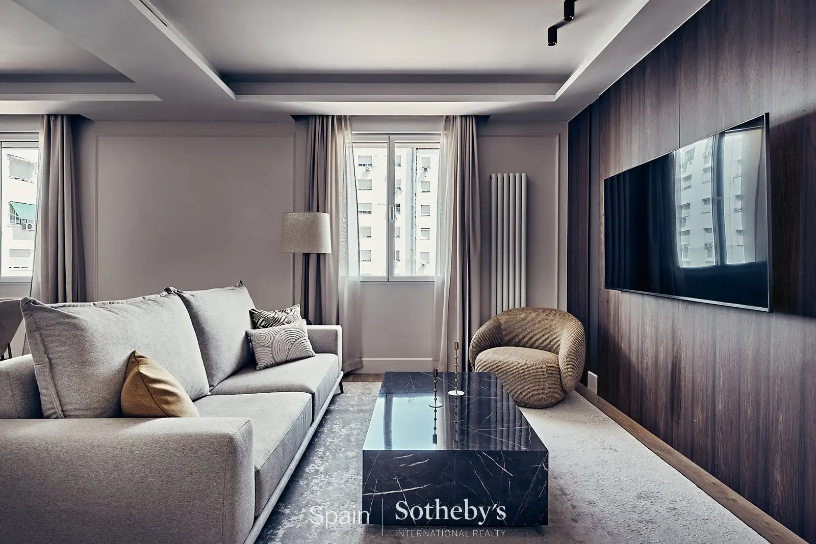 Sala d'estar de Apartament en venda en Madrid amb Aire condicionat