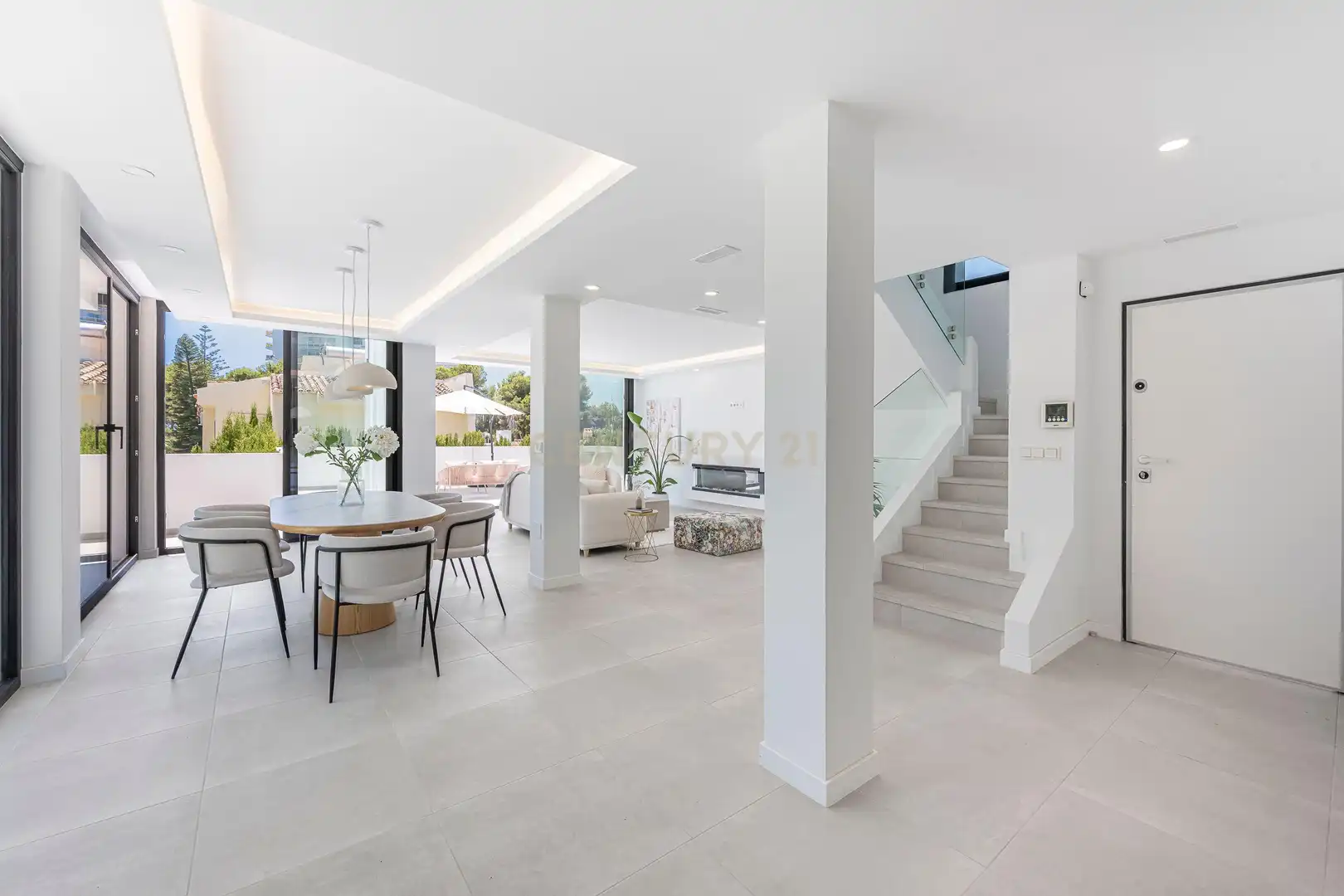 Haus oder Chalet zum Verkauf in Marbella mit Klimaanlage, Privatgarten und Abstellraum