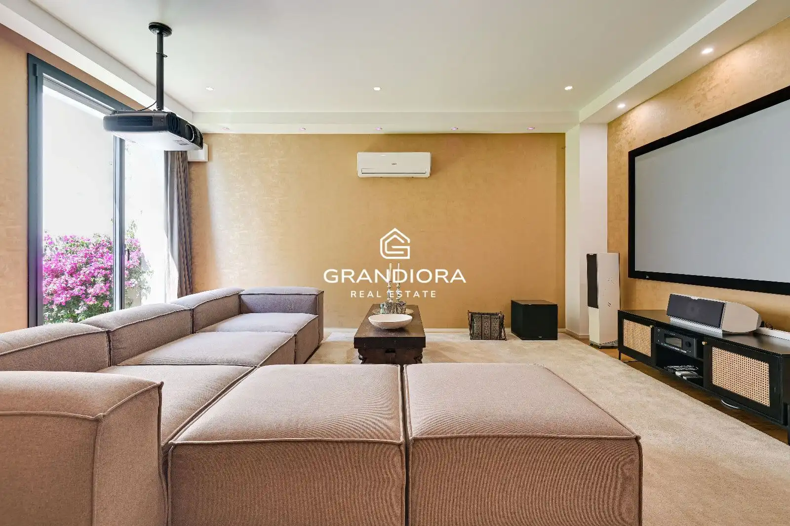 Detached house with pool for sale in Calle de Sant Mateu, imagen 45