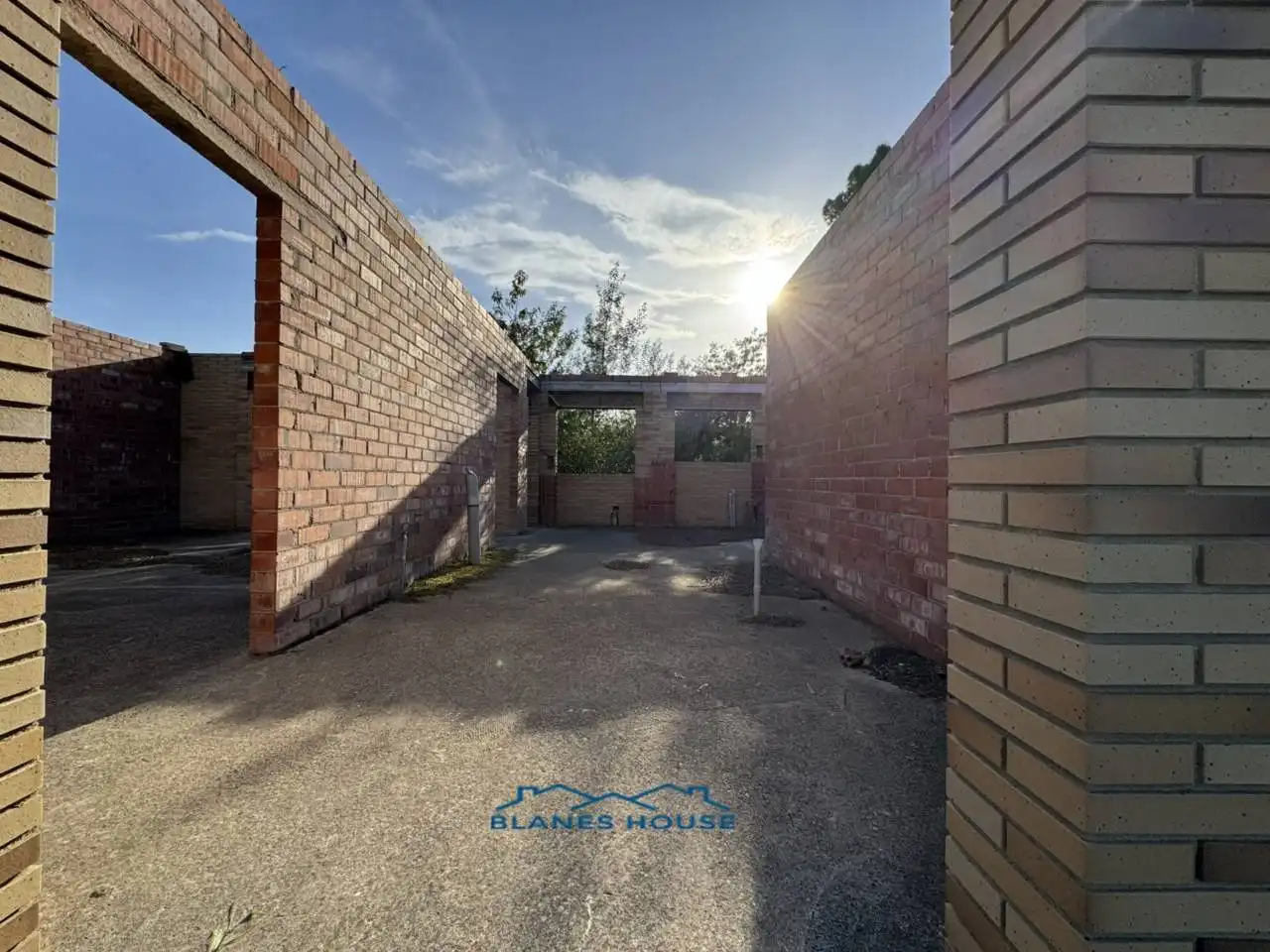 Casa amb jardí en venda a Calle Madroño 0