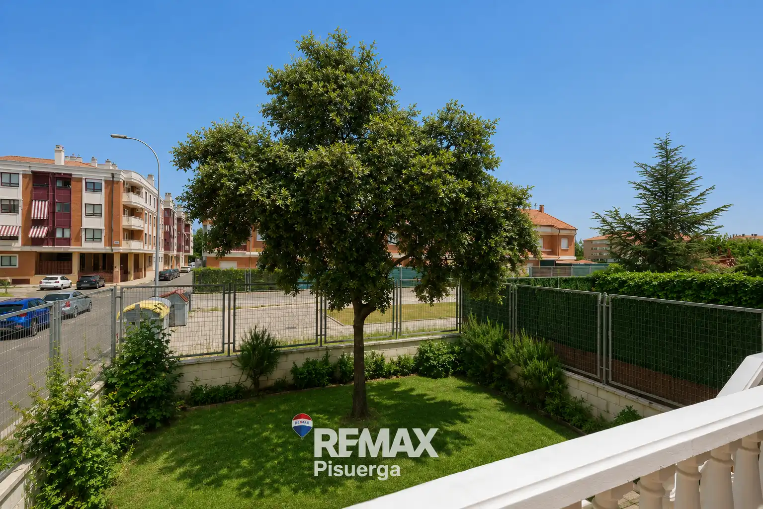 Vista exterior de Casa o xalet en venda en Valladolid amb Aire condicionat, Calefacció i Terrassa