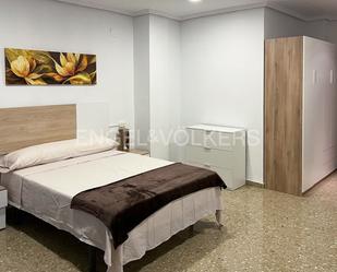 Dormitori de Apartament de lloguer en Sagunto / Sagunt amb Aire condicionat i Calefacció