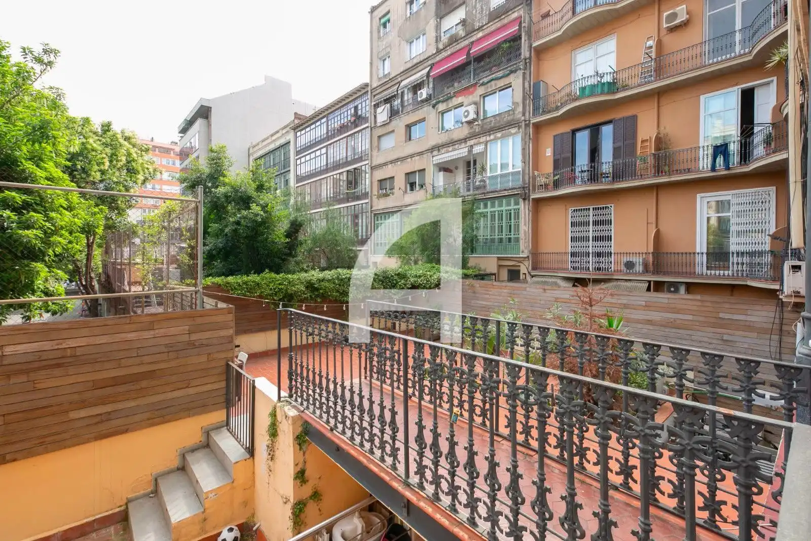 Flat with terrace for sale in Balmes, imagen 2