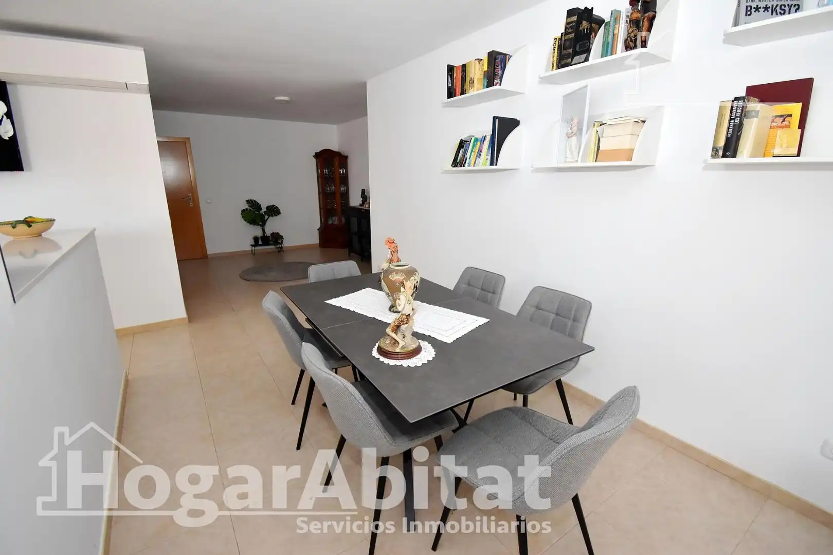 Esszimmer von Dachboden zum Verkauf in Burriana / Borriana mit Klimaanlage, Heizung und Terrasse