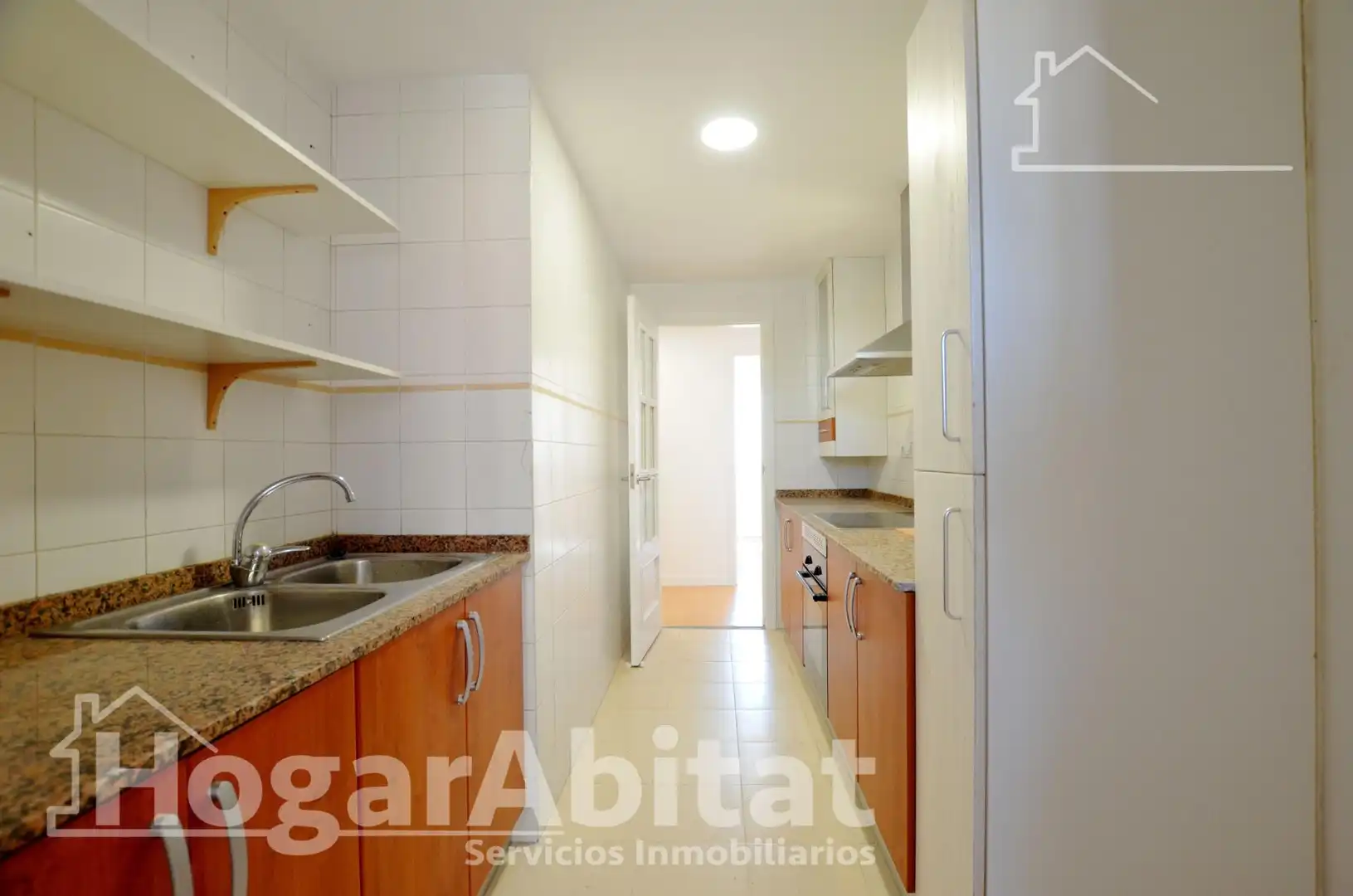 Kitchen of Flat for sale in Gandia  with Parquet flooring and Balcony