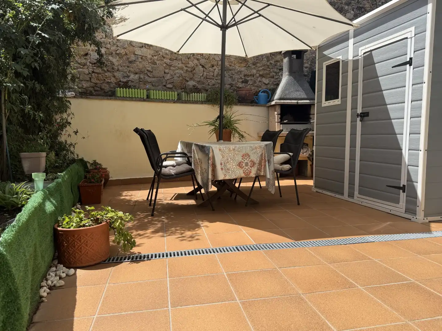 Terrasse von Erdgeschoss zum Verkauf in Serinyà, Girona