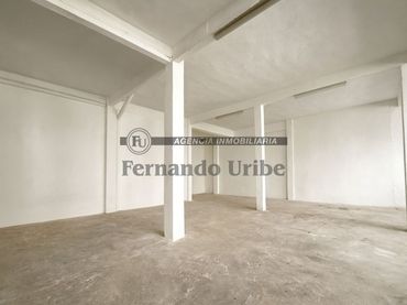 Locale commerciale in vendita a Bixente Kapanaga Kalea