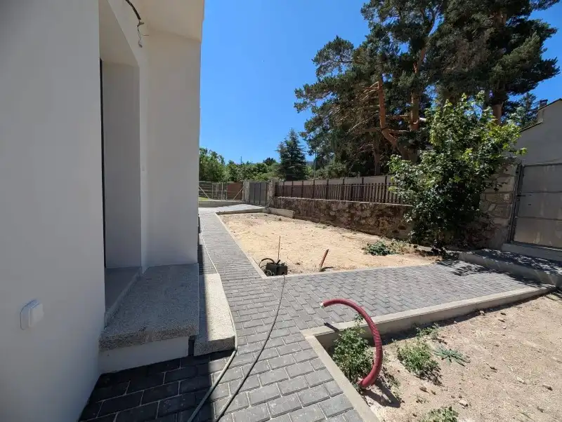 Terraza de Casa adosada en venta en El Espinar con Calefacción y Terraza