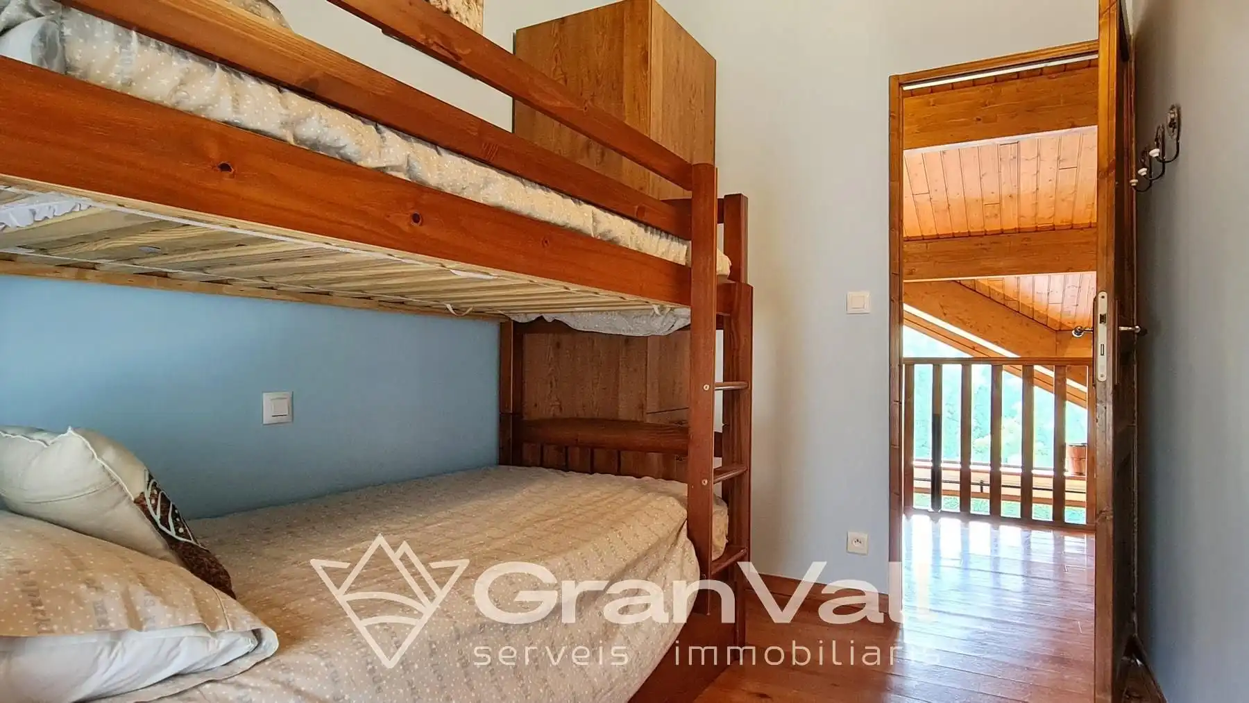 Habitación de Casa adosada en venta en Saillagouse con Calefacción, Jardín privado y Parquet