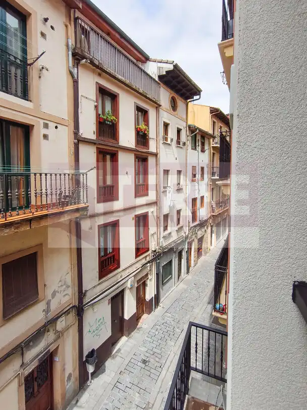Terraza de Piso en venta en Errenteria con Amueblado y Balcón