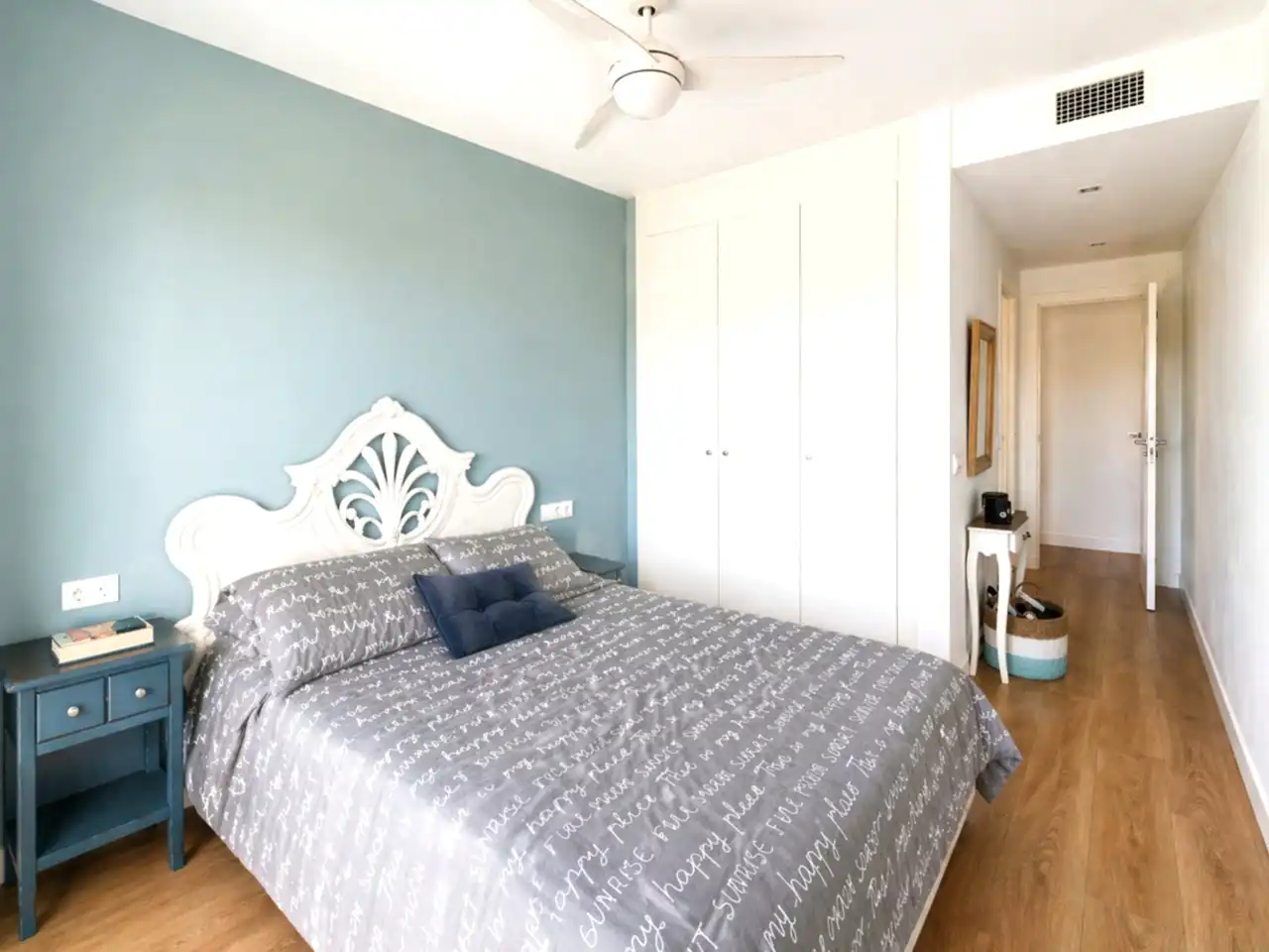 Bedroom of Flat for sale in Málaga  with Air Conditioner, Heating and Oven