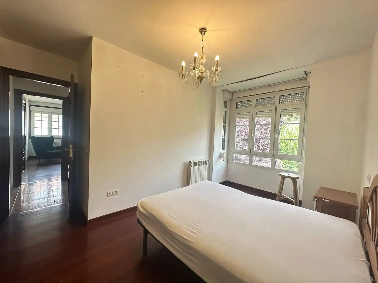 Habitación de Piso de alquiler en Santiago de Compostela  con Calefacción, Amueblado y Lavadora