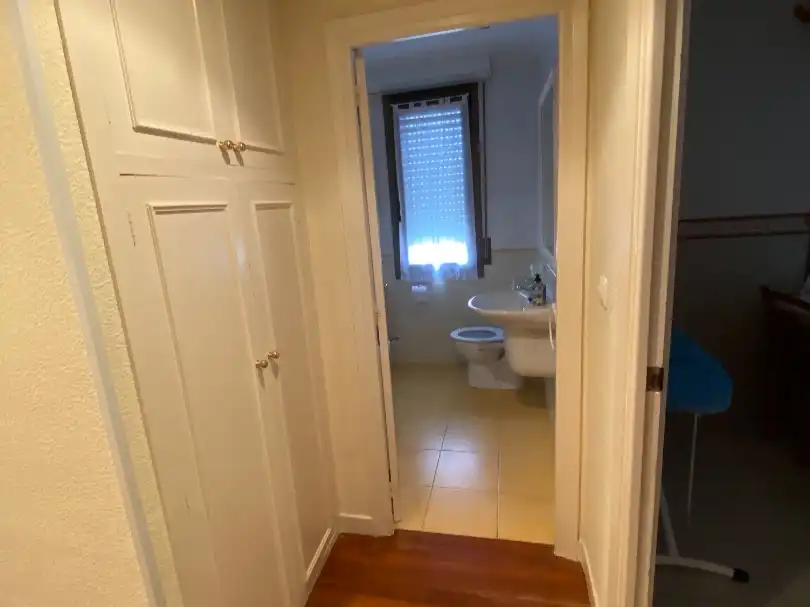 Bathroom of Flat for rent in Gorliz  with Heating, Parquet flooring and Furnished