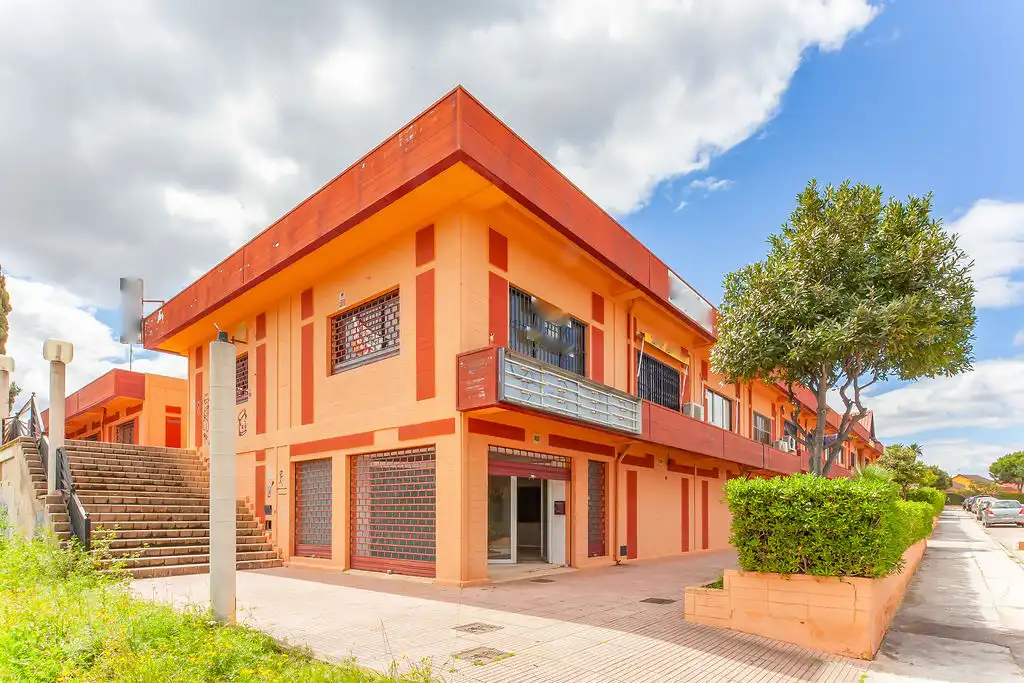 Vista exterior de Local en venta en San Antonio de Benagéber con Aire acondicionado