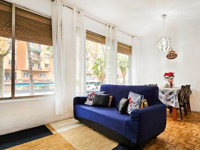 Living room of Flat for sale in  Barcelona Capital  with Parquet flooring