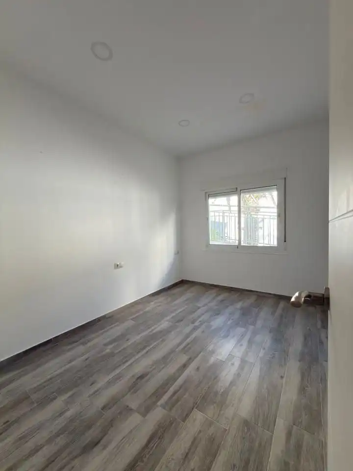 Habitación de Apartamento en venta en Benalmádena con Terraza y Amueblado