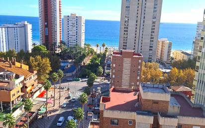 Vista exterior de Àtic en venda en Benidorm amb Terrassa