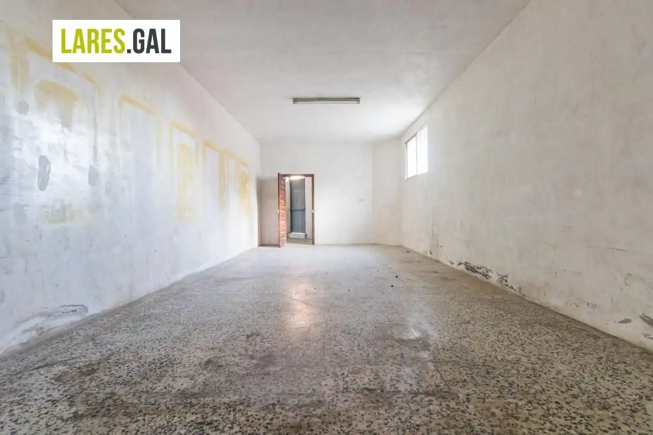 Fabrikhallen zur Miete in Moaña