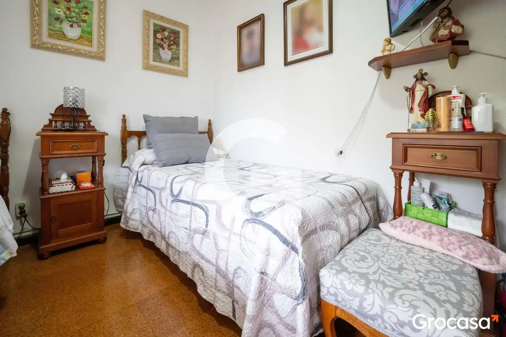Bedroom of Flat for sale in Mataró  with Air Conditioner, Oven and Washing machine