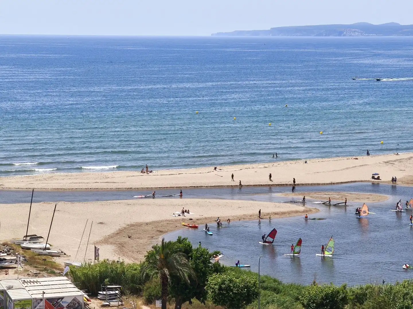 Vista exterior de Estudio en venta en Empuriabrava con Aire acondicionado, Amueblado y Balcón