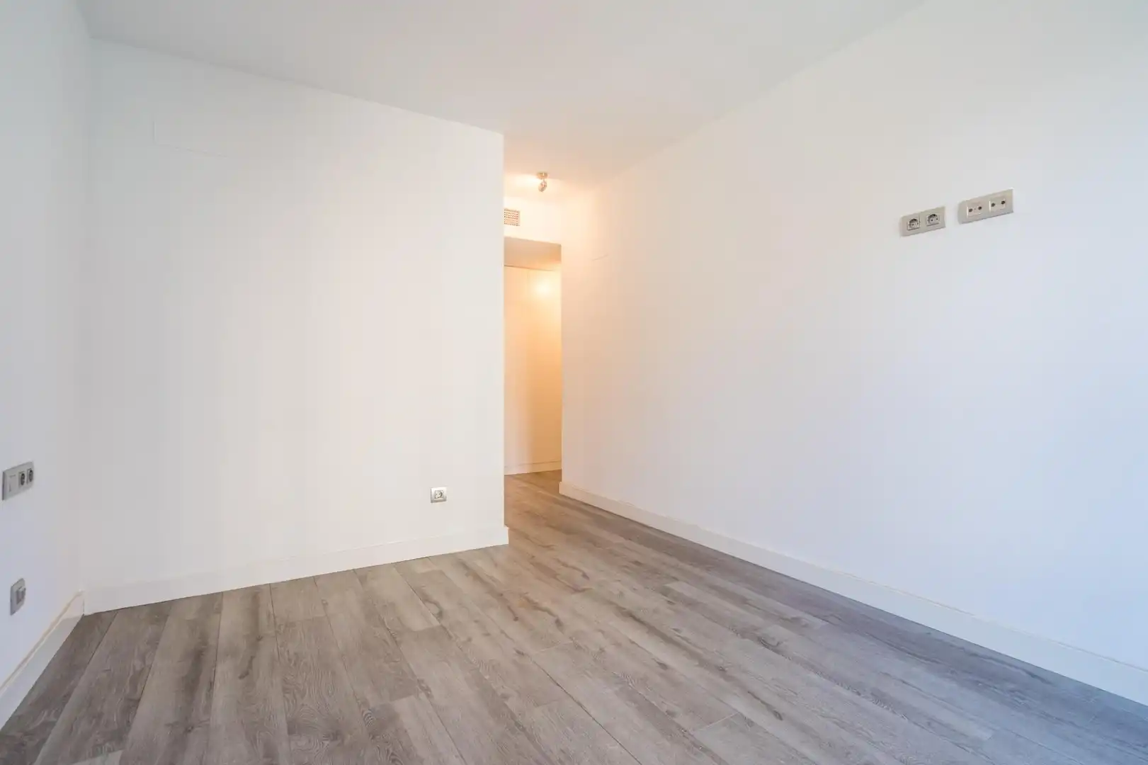 Habitación de Piso en venta en Valencia con Aire acondicionado, Calefacción y Jardín privado