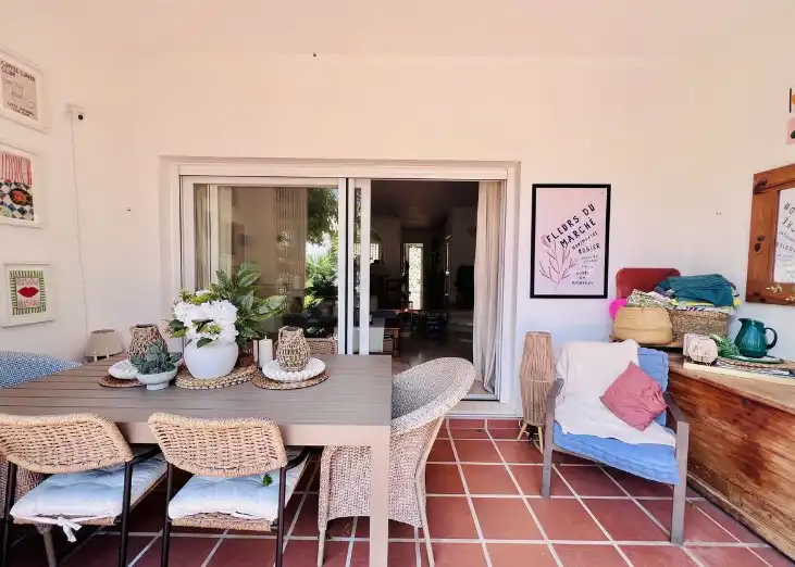Terrassa de Casa adosada en venda en Estepona amb Aire condicionat, Calefacció i Jardí privat