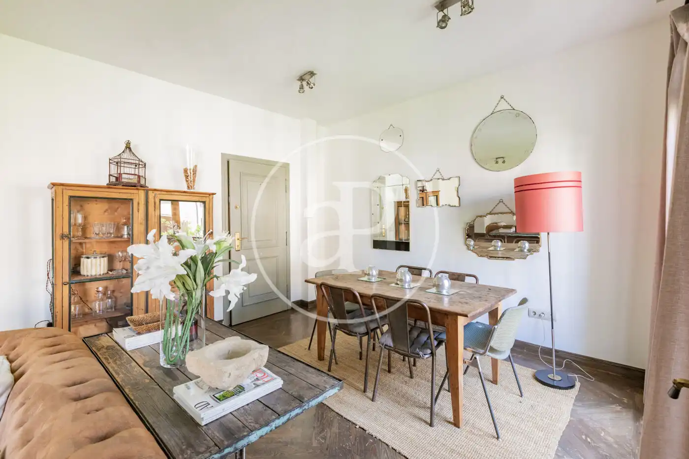 Flat for rent in C. de Moreto, Jerónimos
