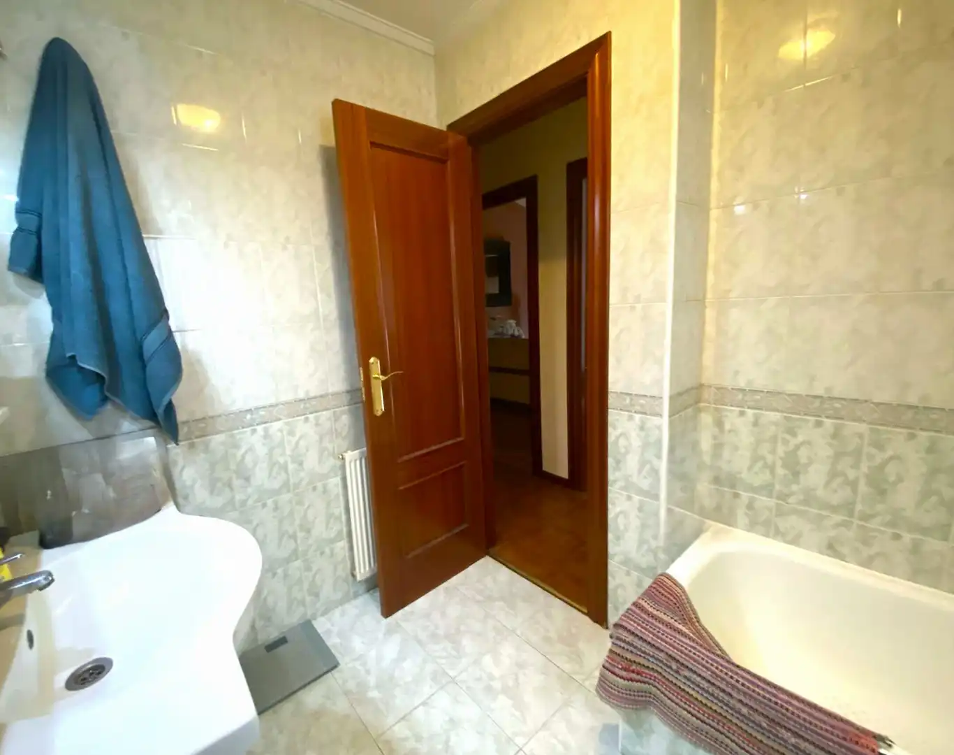 Baño de Casa o chalet en venta en Castro-Urdiales con Calefacción y Piscina comunitaria