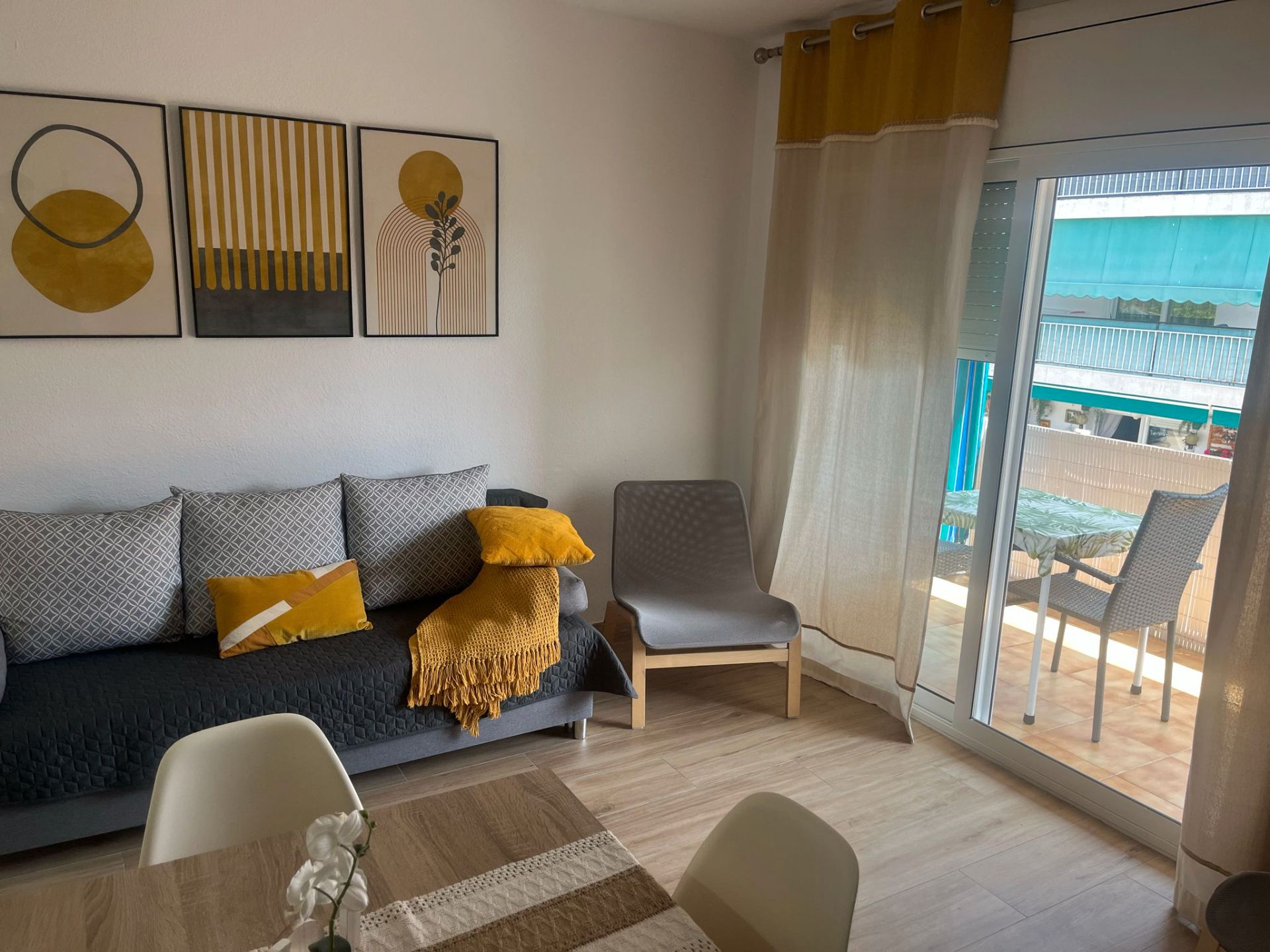 Sala d'estar de Pis en venda en Lloret de Mar amb Aire condicionat, Calefacció i Moblat
