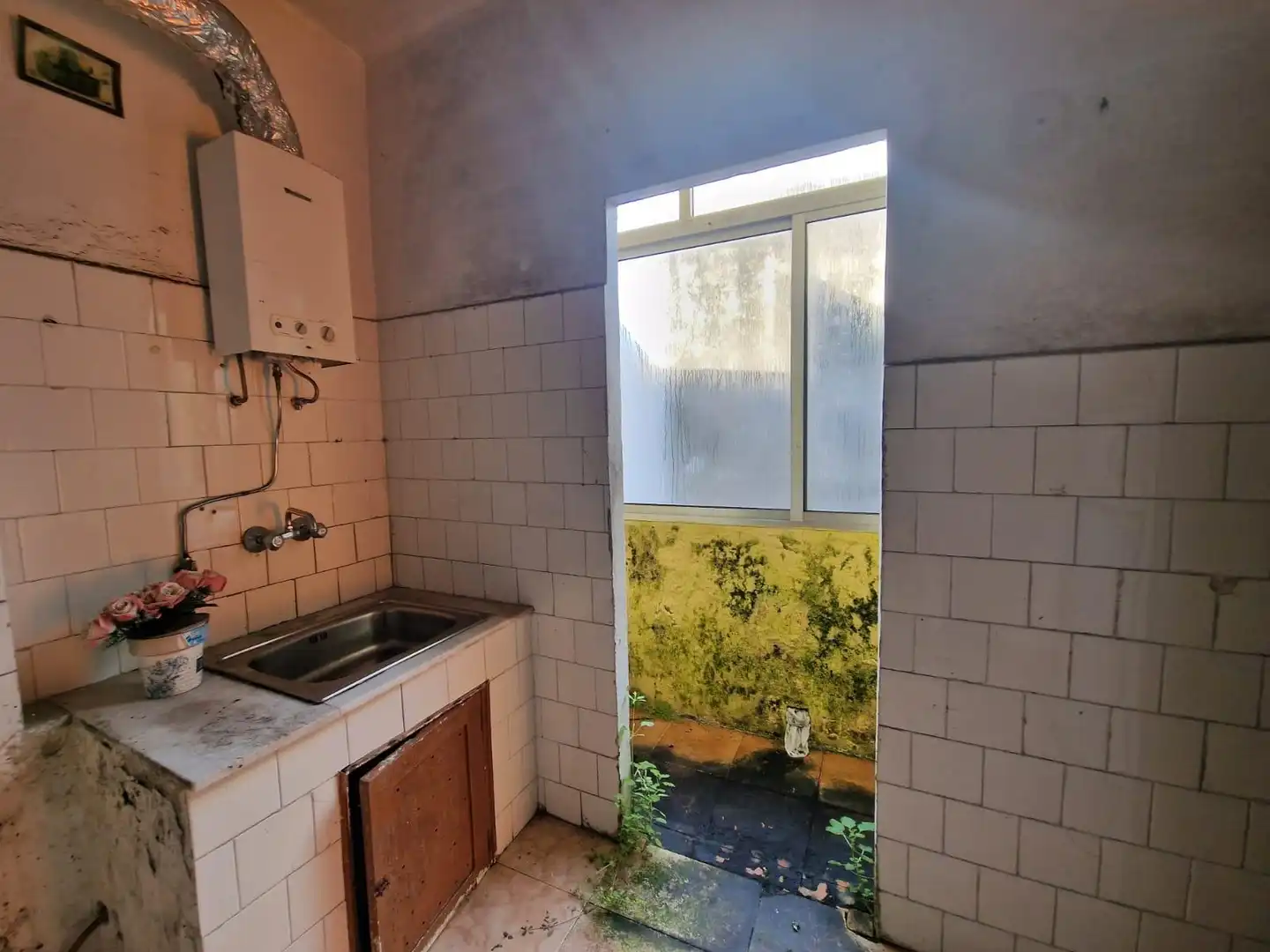 Cocina de Edificio en venta en Vigo 