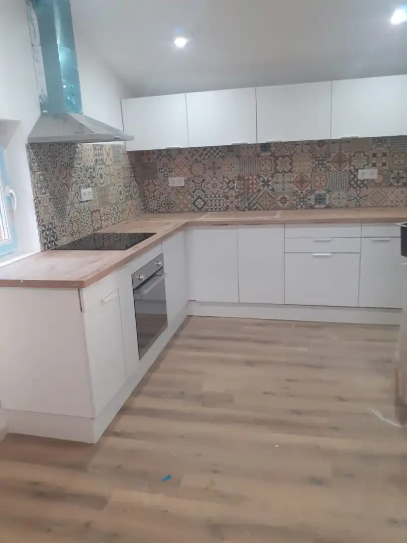 Cocina de Ático de alquiler en Vigo  con Jardín privado, Parquet y Horno