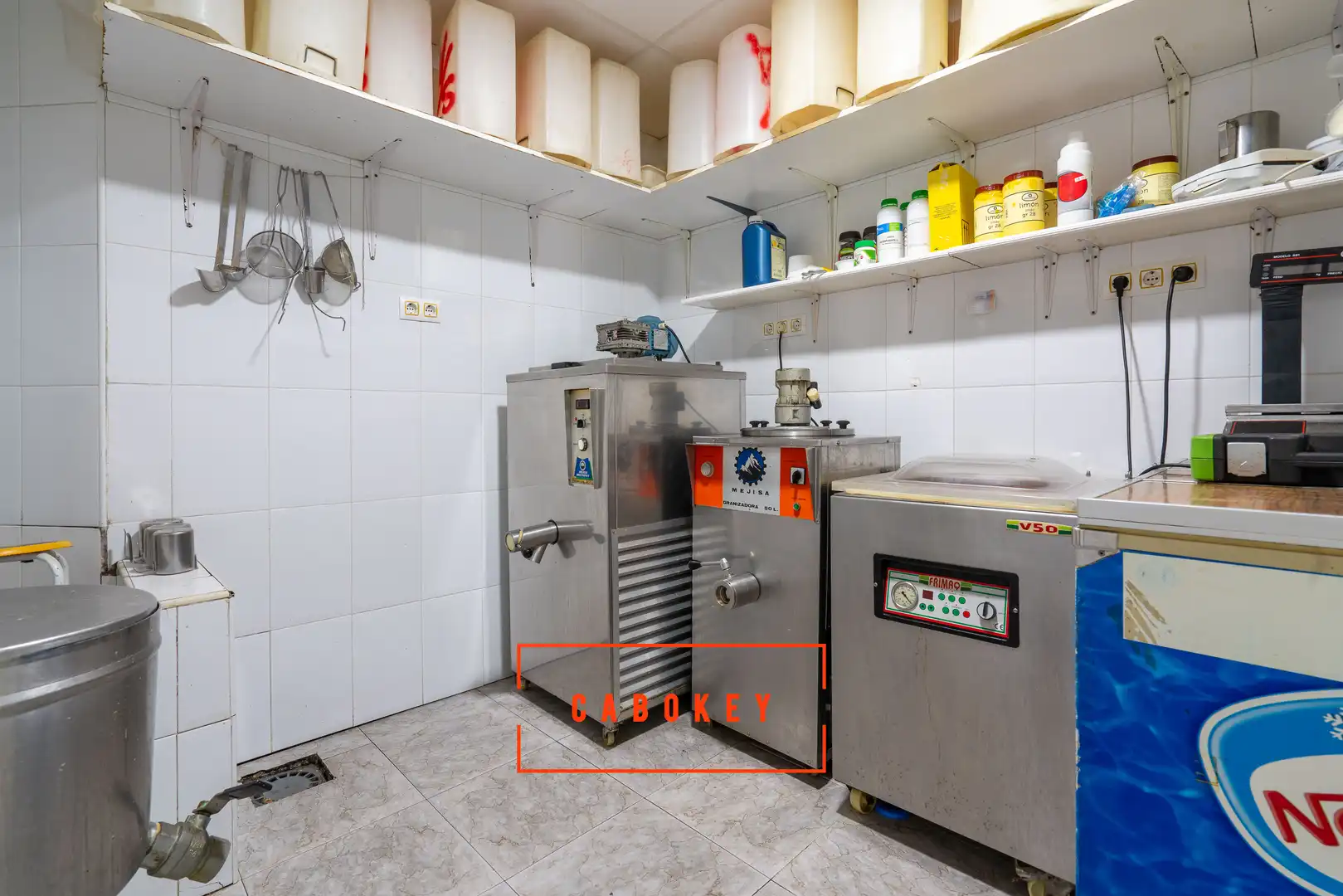 Cocina de Local en traspaso en Pulpí con Aire acondicionado, Calefacción y Terraza