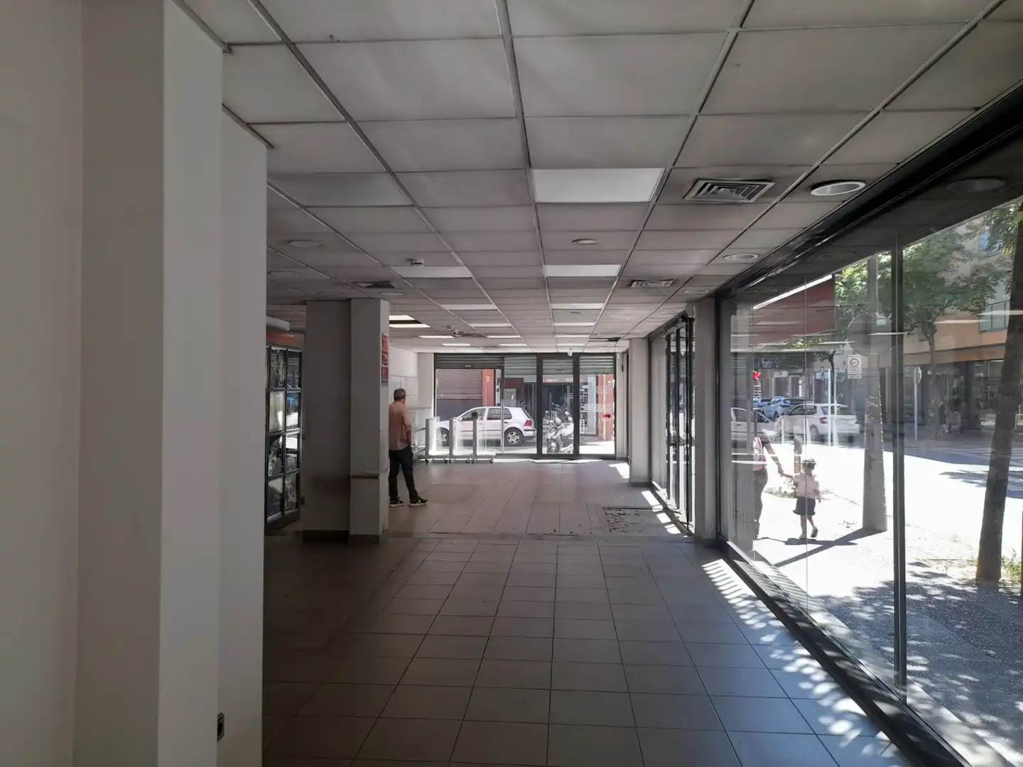 Local comercial en venda a Carrer de Santa Eugènia, imagen 4