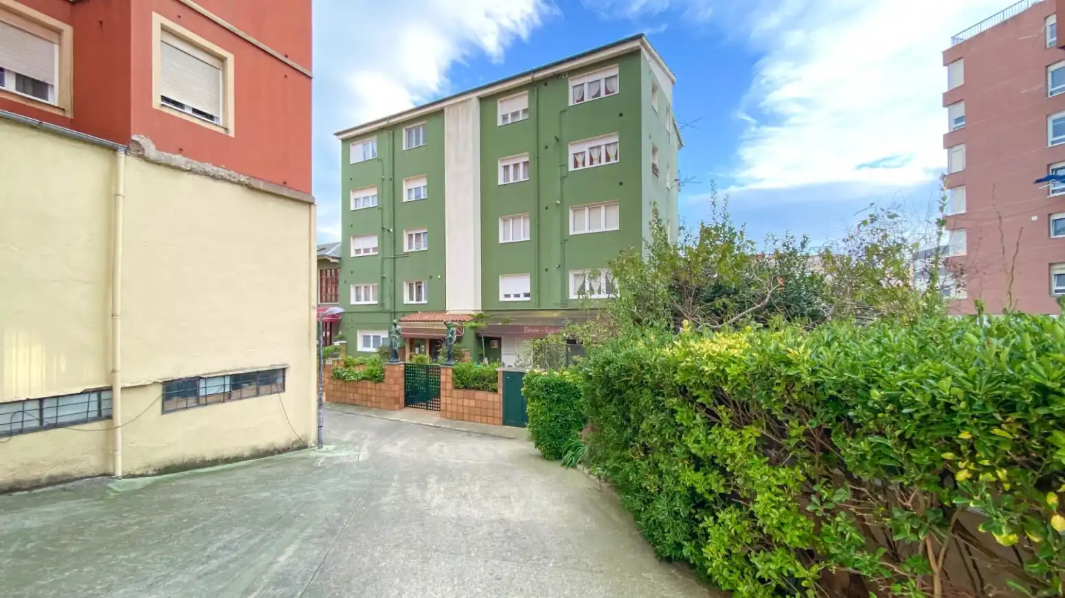 Exterior view of Flat for rent in Santander  with Heating, Terrace and Furnished