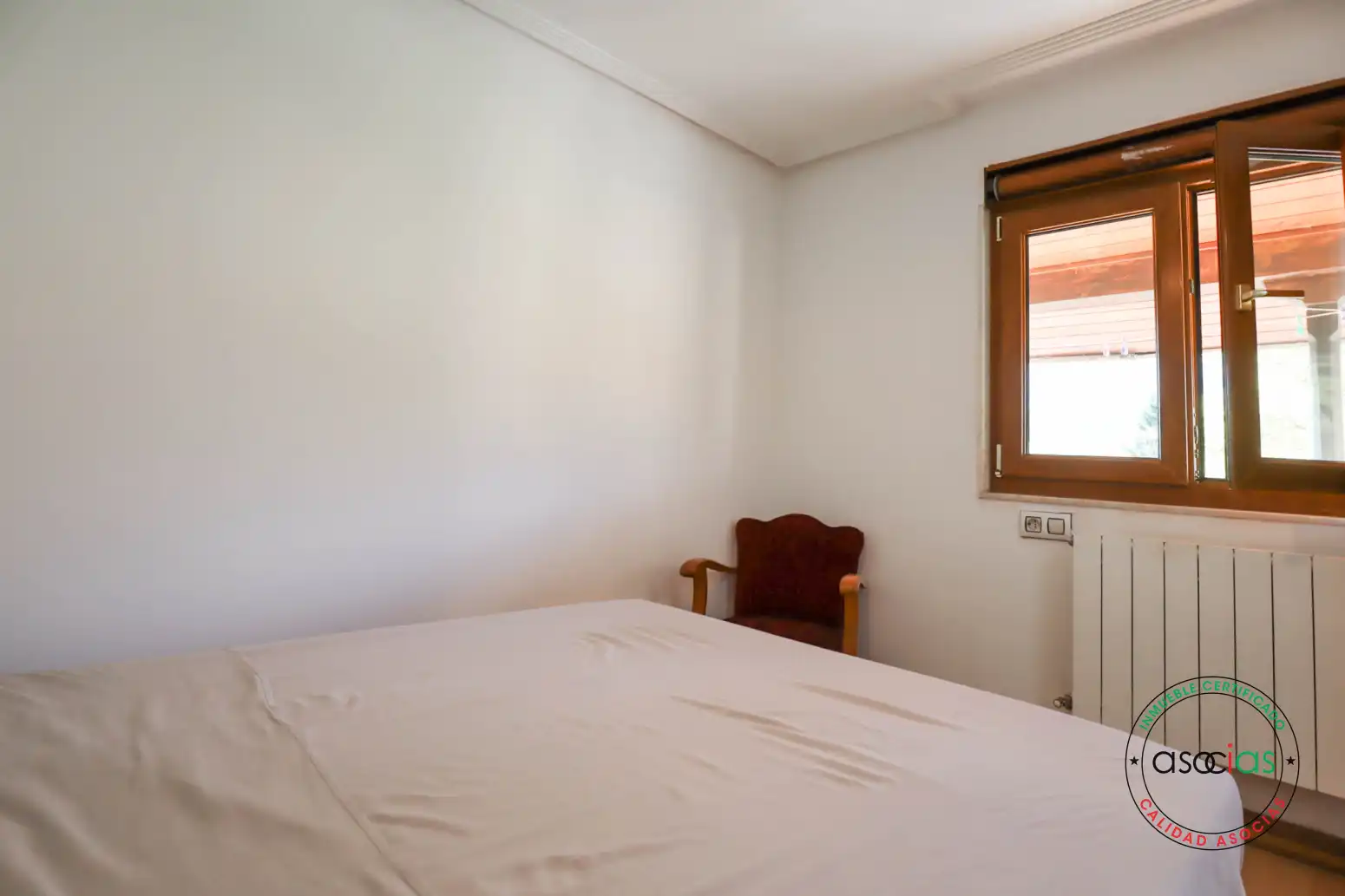Dormitori de Casa adosada en venda en Ribera de Arriba amb Calefacció, Parquet i Terrassa