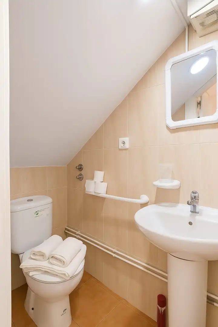Baño de Piso en venta en Torremolinos con Aire acondicionado y Calefacción