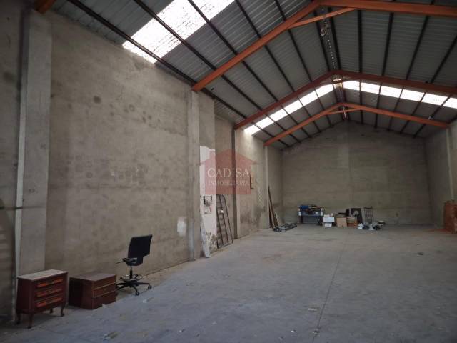Nave industrial en Alquiler en Villares de la Reina