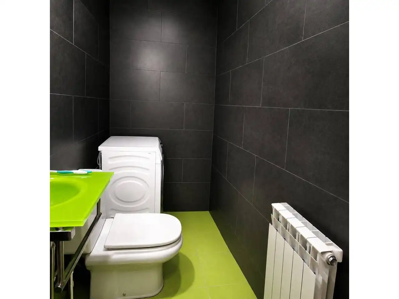 Baño de Piso en venta en Terrassa con Aire acondicionado, Calefacción y Parquet