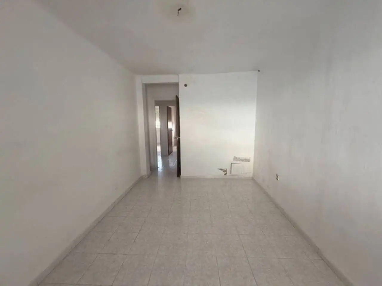Flat for sale in Salt