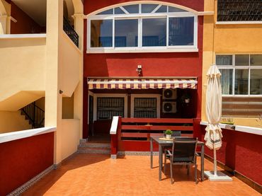 Bungalow mit Pool zum Verkauf in Calle LAGUNA DE GALLOCANTA