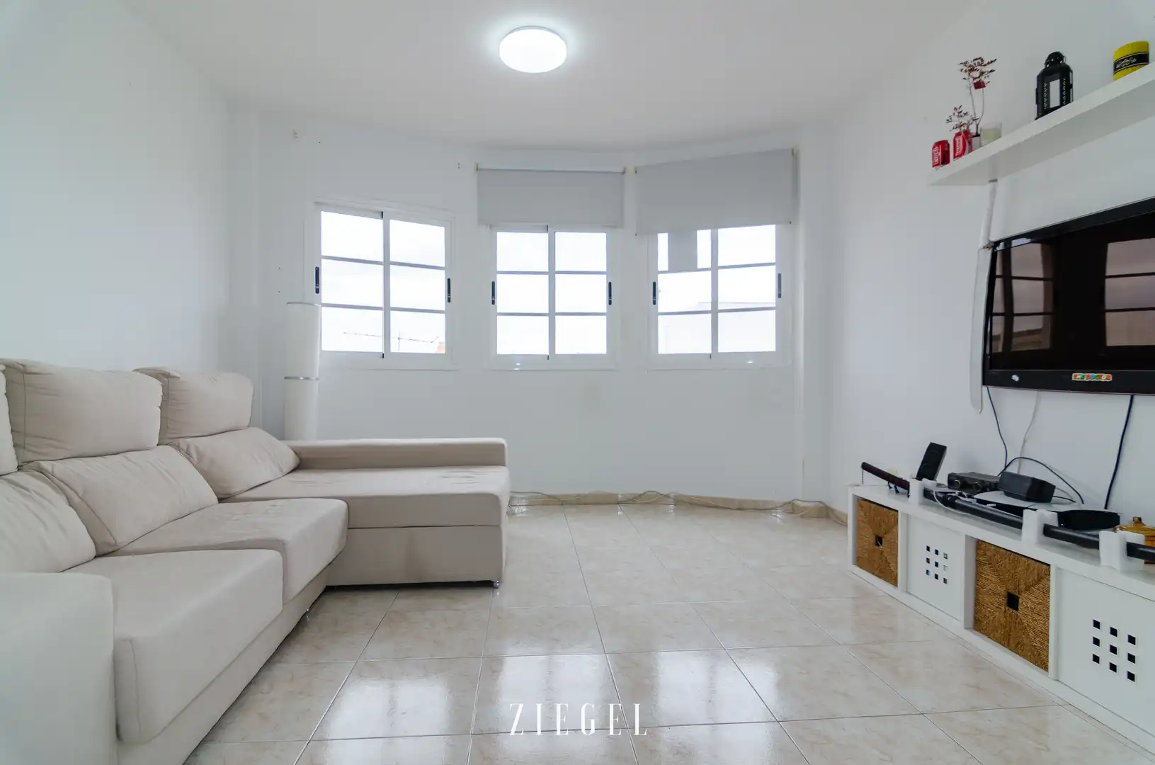 Living room of Flat for sale in Ingenio  with Furnished