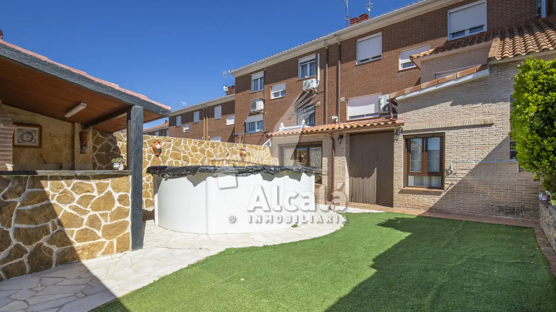 Exterior view of Single-family semi-detached for sale in Valdeavero  with Air Conditioner and Heating