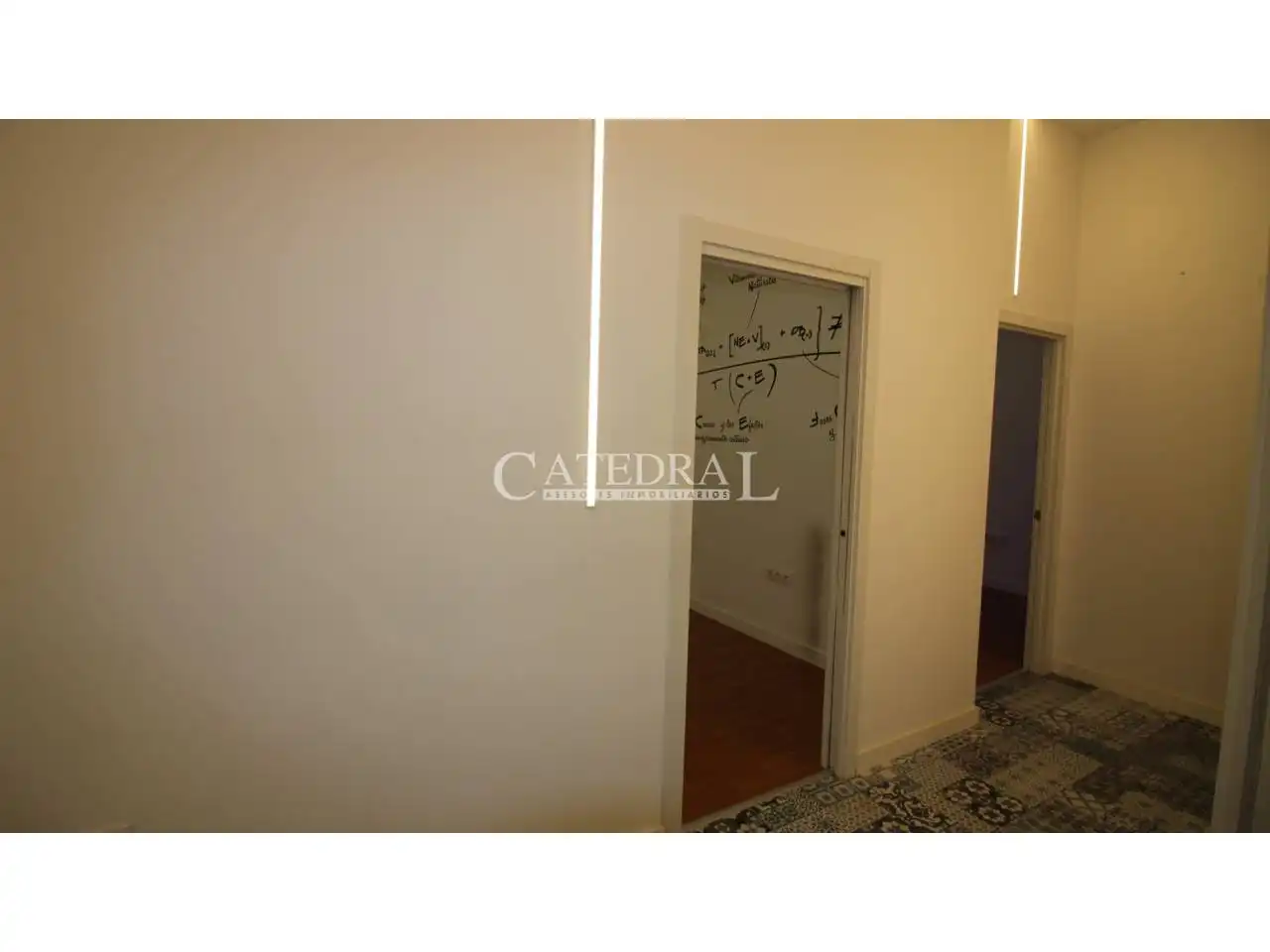Bedroom of Commercial properties for rent in Sevilla  with Air Conditioner