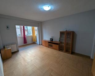 Living room of Flat for sale in Alcorcón  with Terrace and Furnished