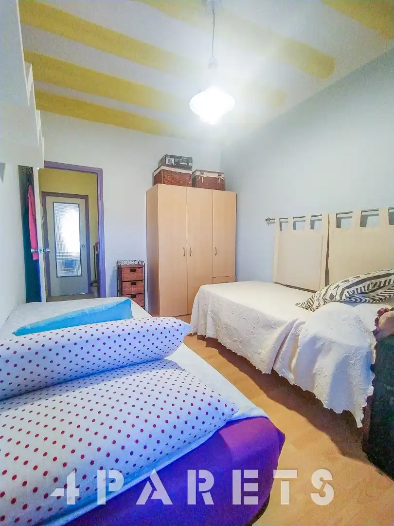 Habitación de Casa adosada en venta en Cervera del Maestre con Terraza, Trastero y Horno