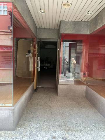 Local comercial en Alquiler en Victor Chávarri Kalea en Casco Viejo - Muelle