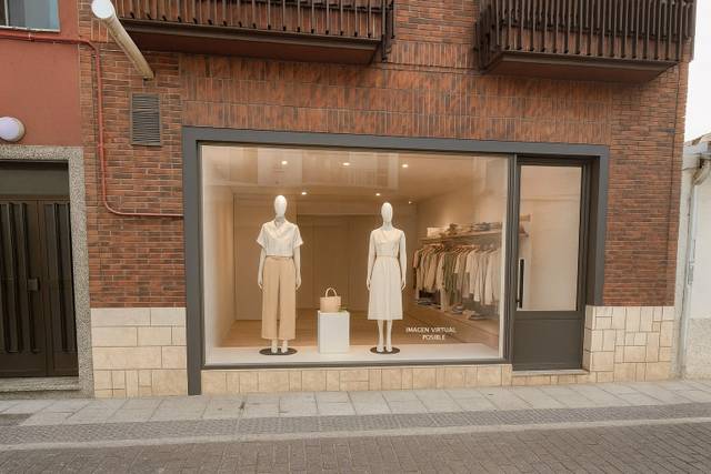 Local comercial en Alquiler en Calle Berenisa en Aravaca