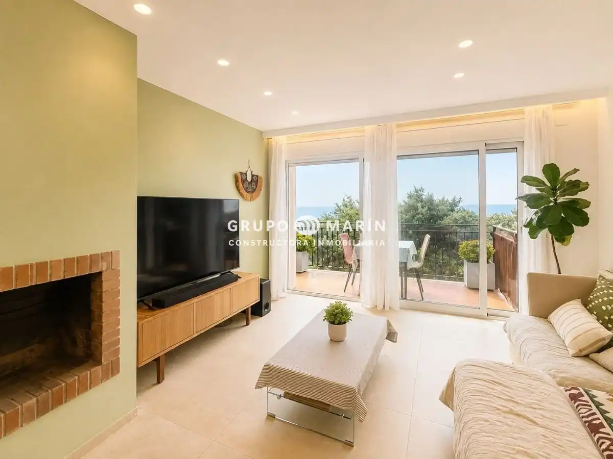 Sala de estar de Piso en venta en Blanes con Calefacción, Terraza y Balcón